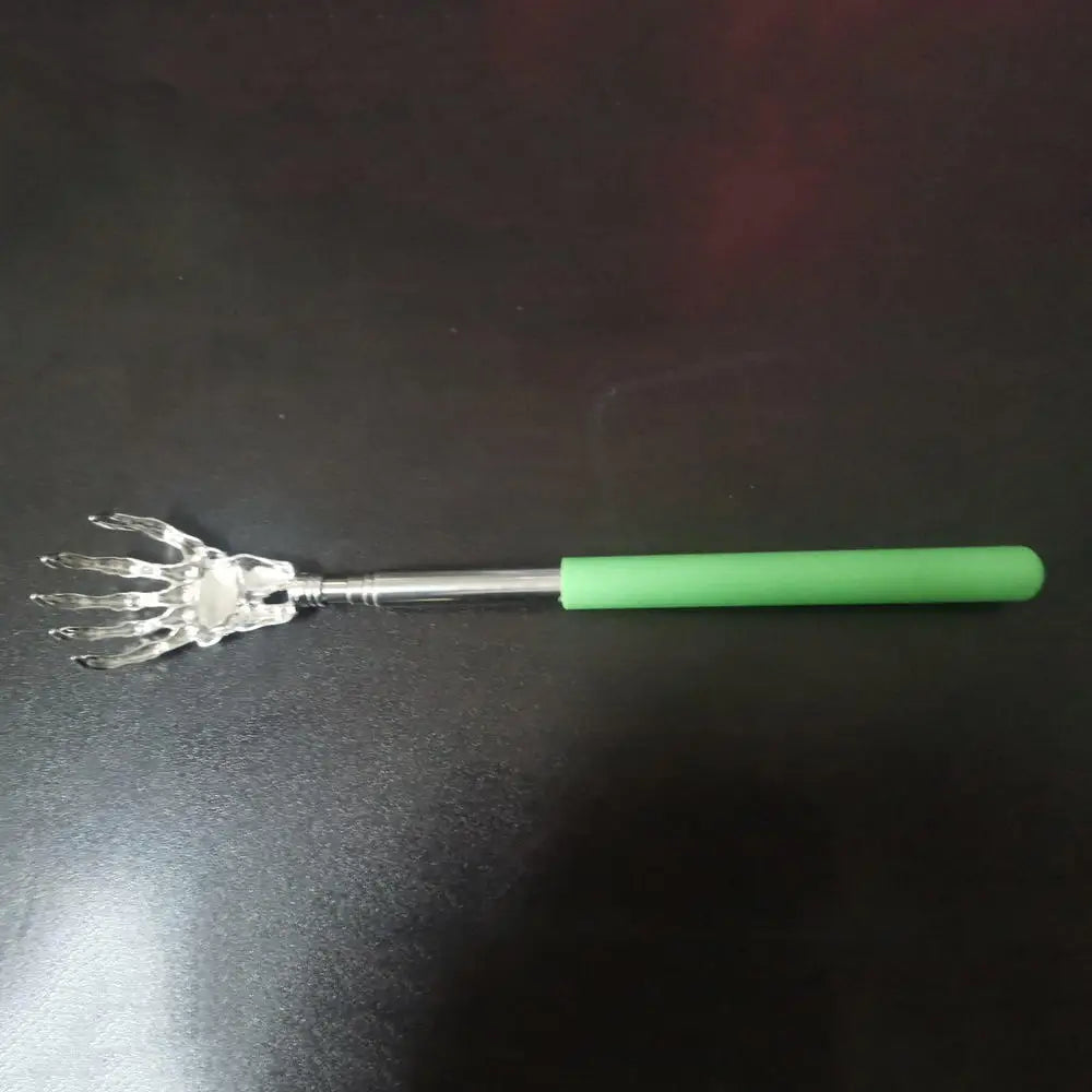 Grattoir extensible en acier inoxydable pour le dos, outil ultime pour soulager les démangeaisons en couleurs aléatoires.
